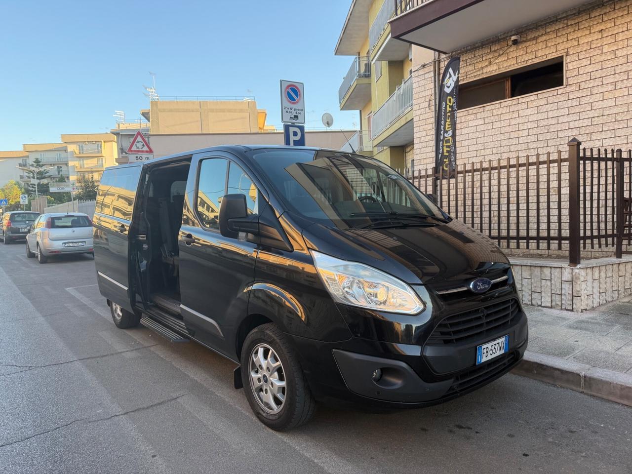 Ford Transit Custom 2.2 TDCi 125CV PC-DC Furgone Trend. 9p