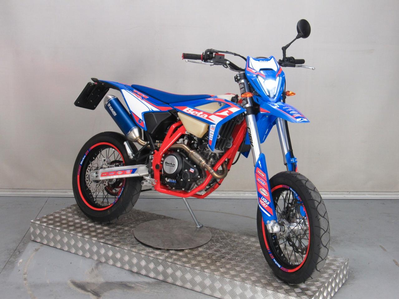 Beta RR Motard 125 R 11KW PATENTE A1 E B