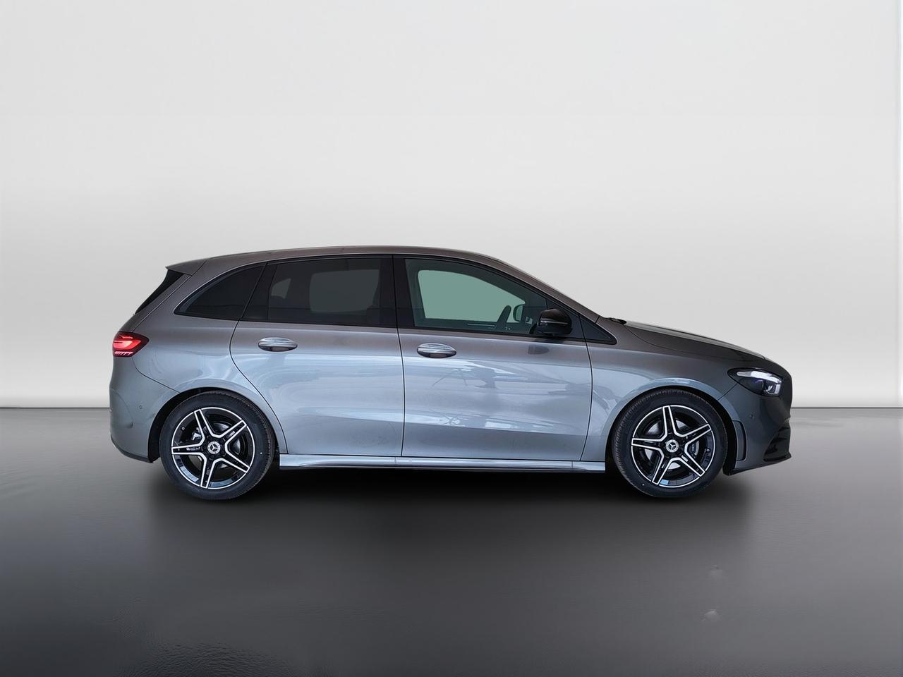 Mercedes-Benz Classe B - W247 2023 - B 180 d AMG Line Advanced Plus auto