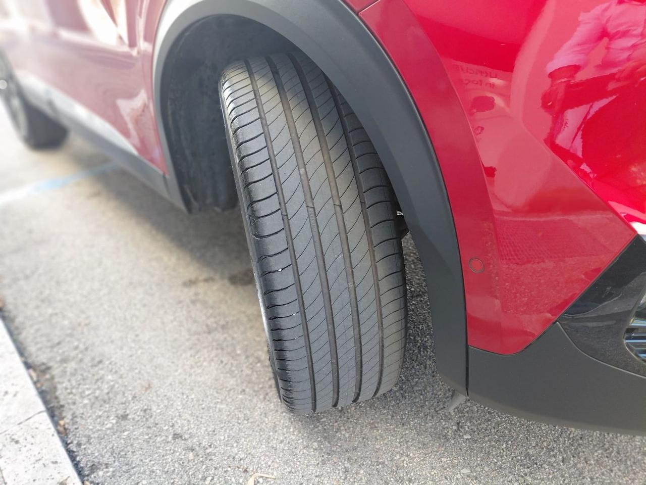 Peugeot 2008 Allure Pack 1.5 Blue HDI 130 #7949