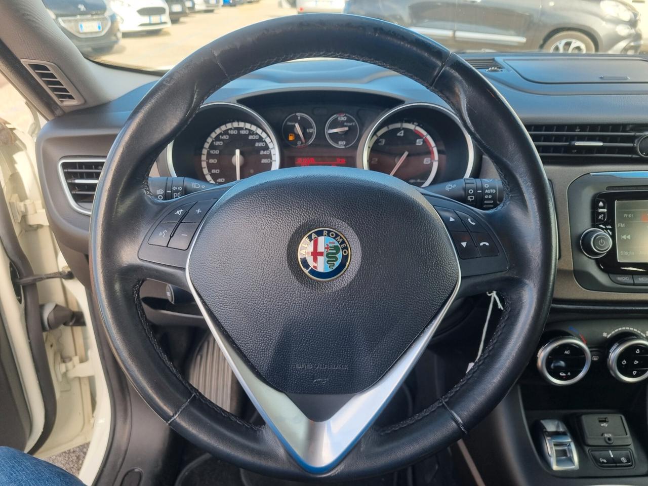 Alfa Romeo Giulietta 1.6 JTDm-2 105 CV Exclusive