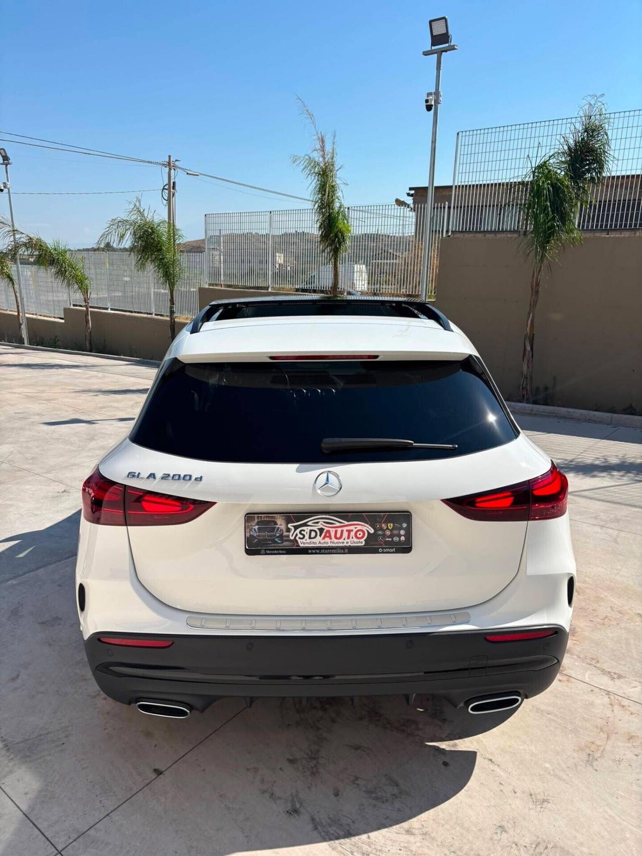 Mercedes-benz GLA 200 d Automatic Advanced ^'^