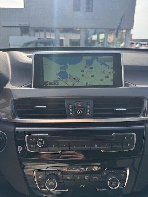 Bmw X1 sDrive18d xLine autom- 2017
