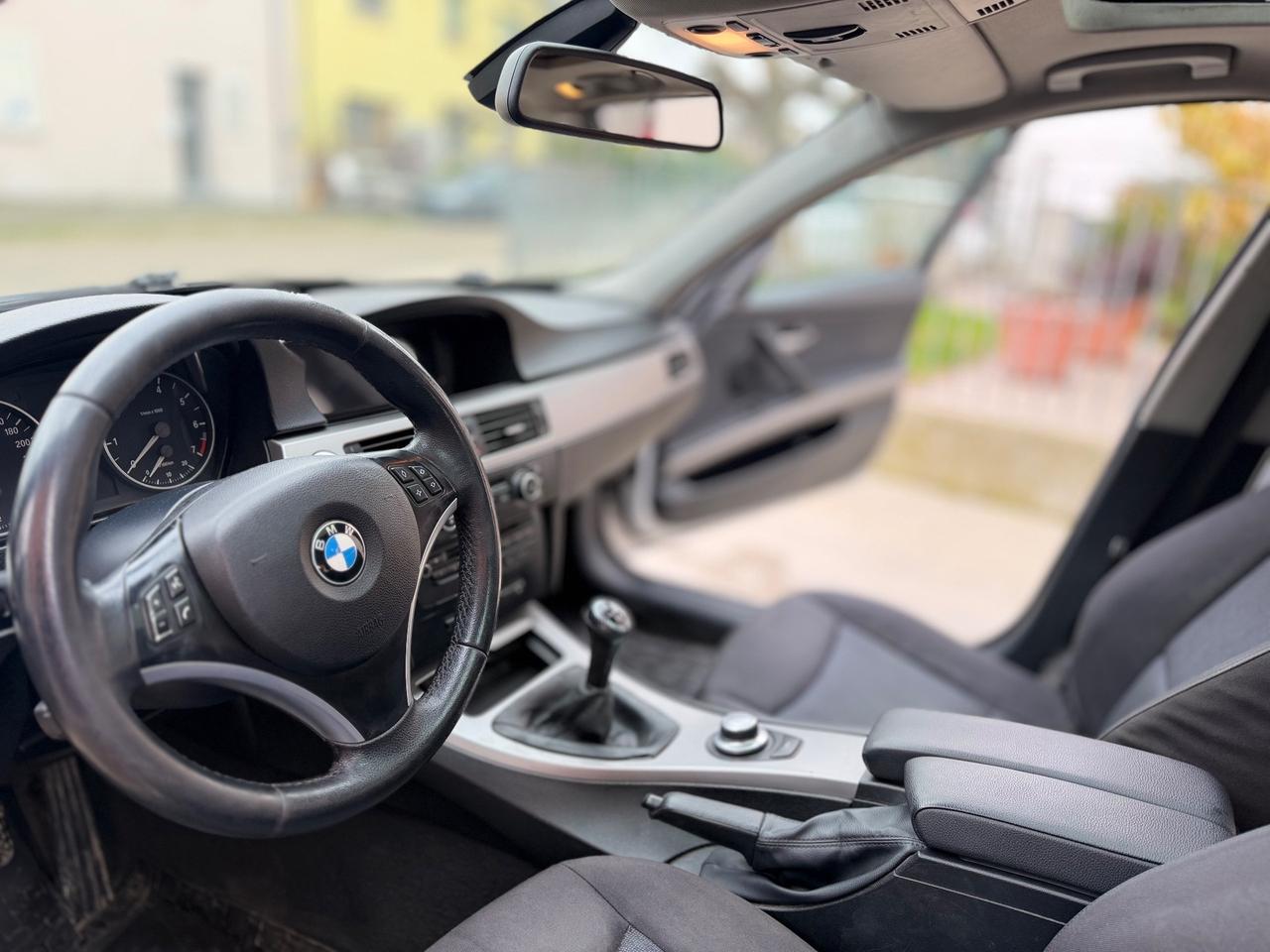 Bmw 318 i cat Touring MSport
