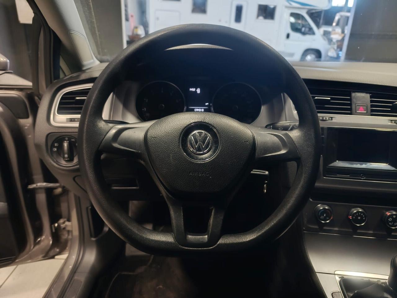 Volkswagen Golf 7 del 2013 - 1200 benzina anche neopatentati -