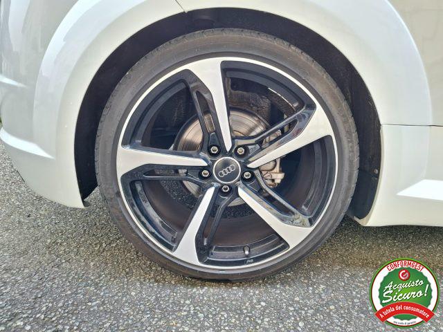 AUDI TT Coupé 1.8 TFSI S tronic S line