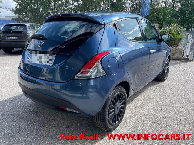 LANCIA Ypsilon 1.0 FireFly 5 porte S&S Hybrid Silver PROMO!!