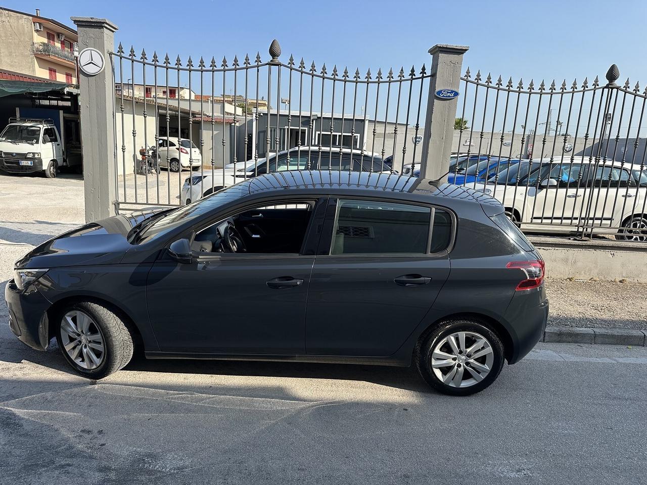 Peugeot 308 BlueHDi 130 EAT8 Allure 2018