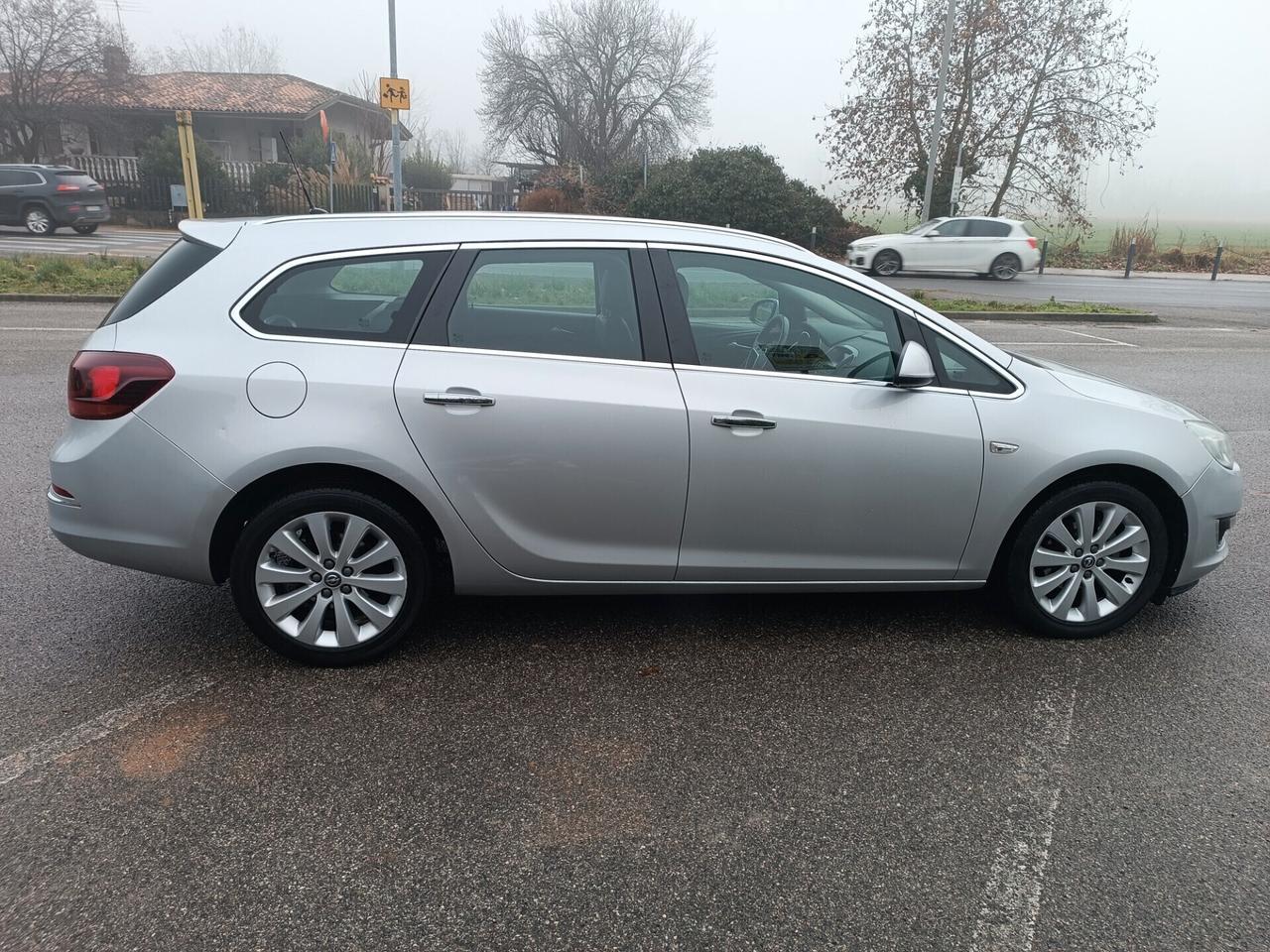 Opel Astra 1.4 GPL garanzia