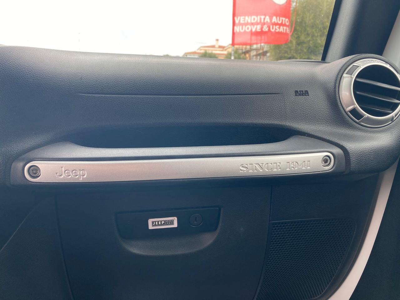 Jeep Wrangler 2.8 CRD DPF Sahara Auto