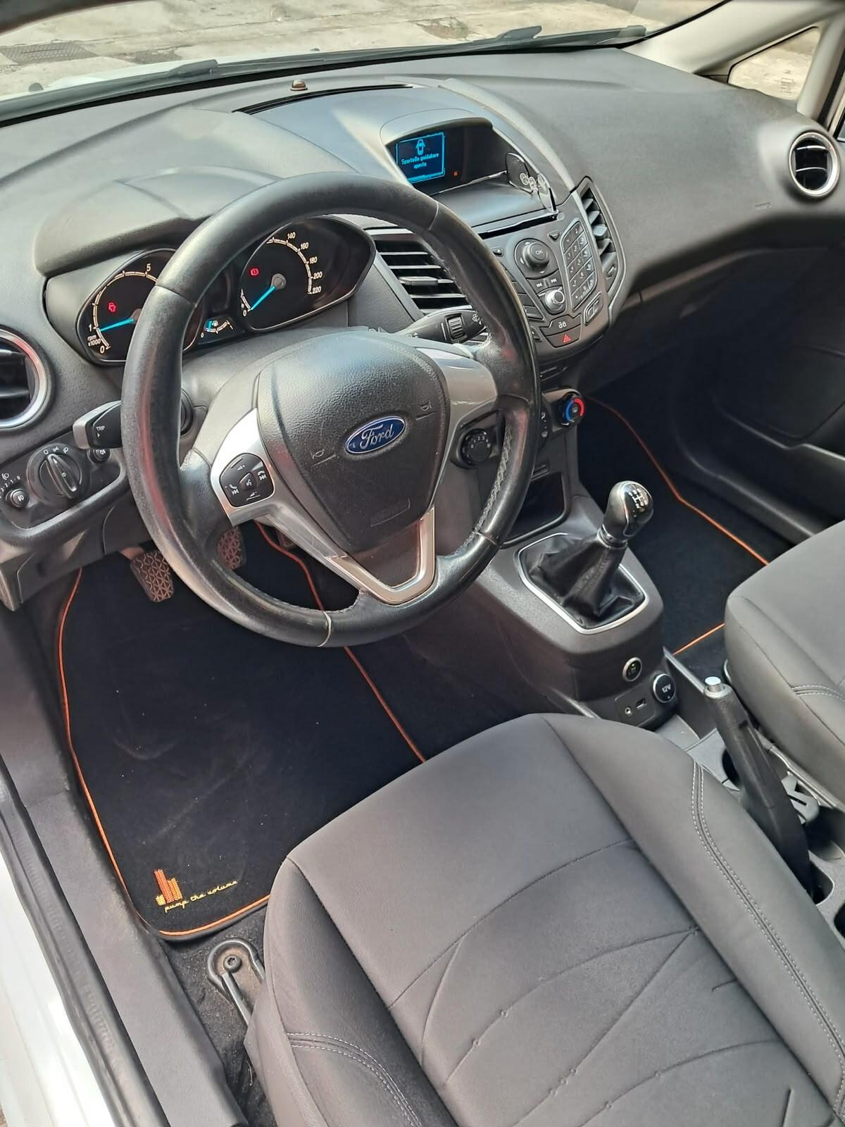Ford Fiesta 1.4 5p. Bz.- GPL Titanium