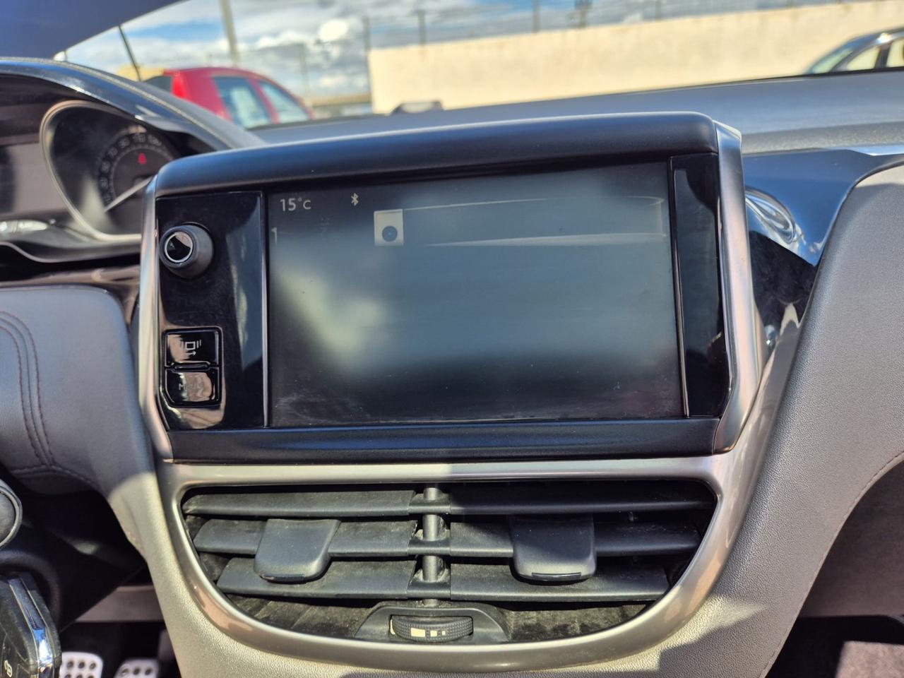 Peugeot 208 GT 1.6 e-HDi 115 CV TETTO PANORAMICO