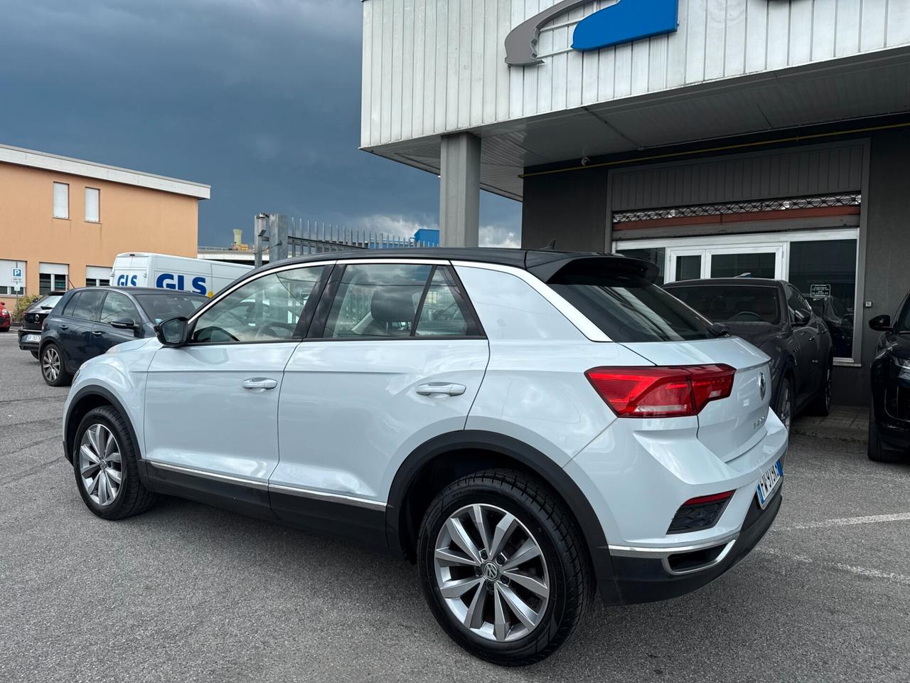 Volkswagen T-Roc 1.0 tsi / VIRTUAL COCKPIT 115cv