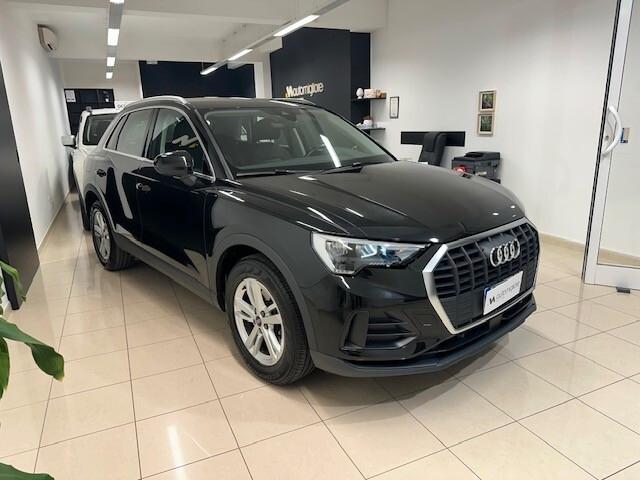 Audi Q3 35 TDI S tronic Business