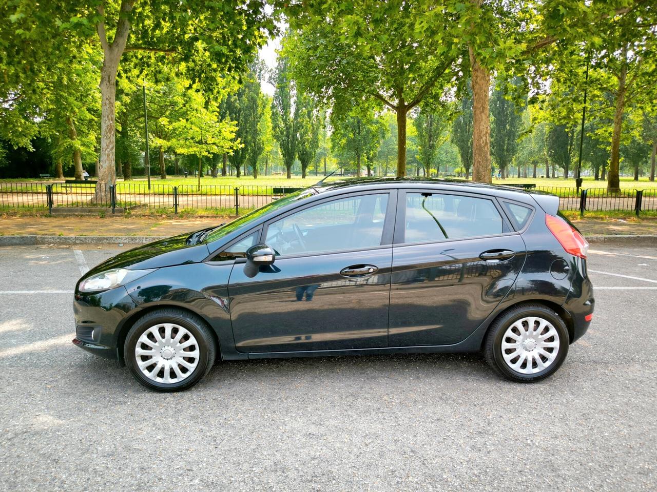 Ford Fiesta 1.5 TDCi 75CV 5 porte Titanium