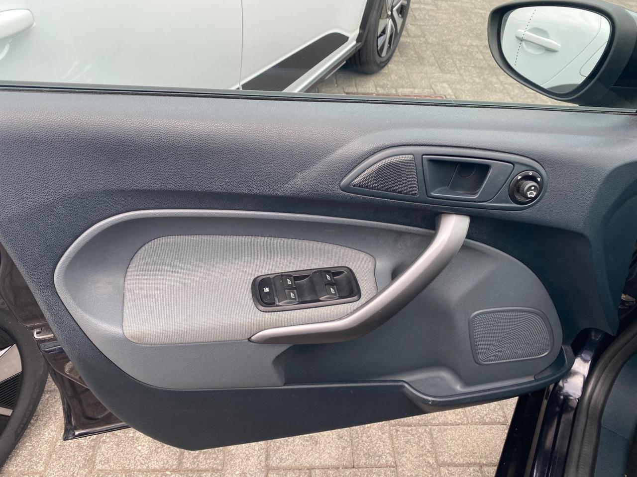 Ford Fiesta 1.2 60CV 5p. Neopatentati