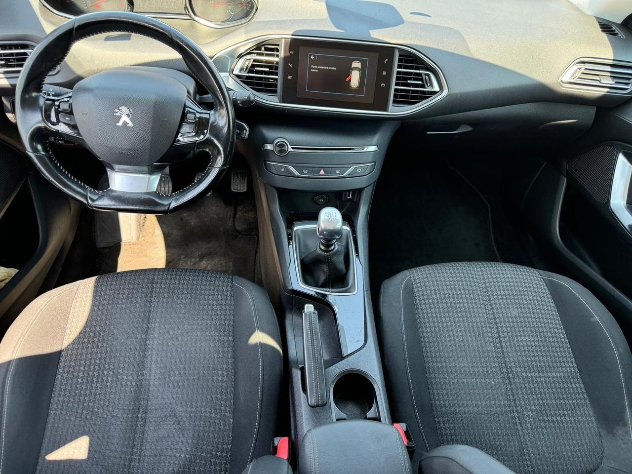 Peugeot 308 BlueHDi 120 S&S Business