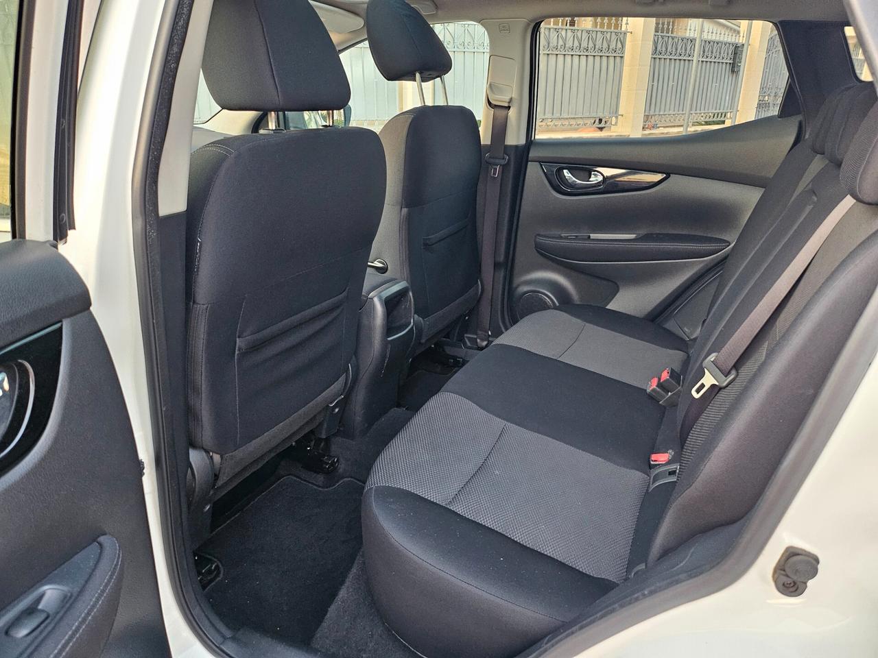 Nissan Qashqai 1.6 dCi N-Connecta