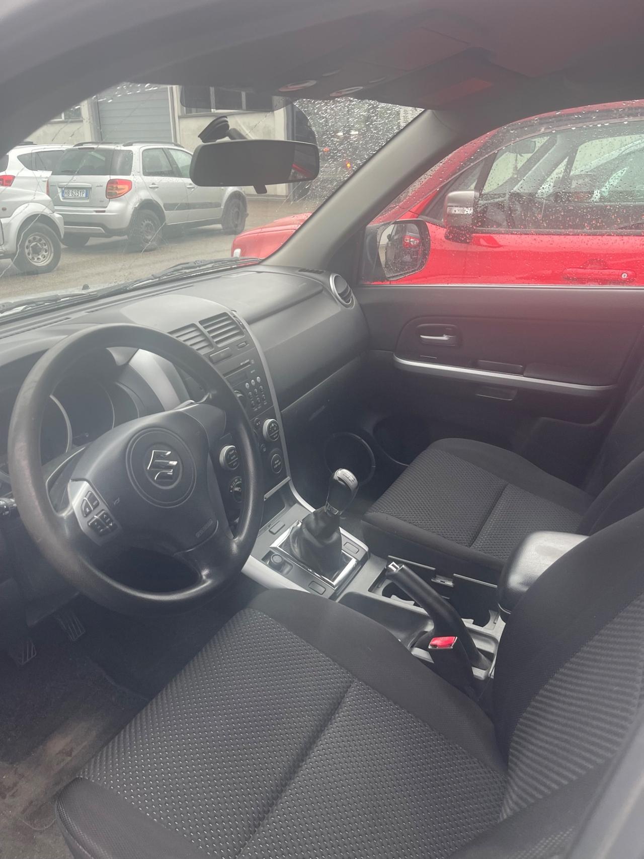 Suzuki Grand Vitara 1.9 DDiS 5 porte Executive SOLO 90 MILA LM