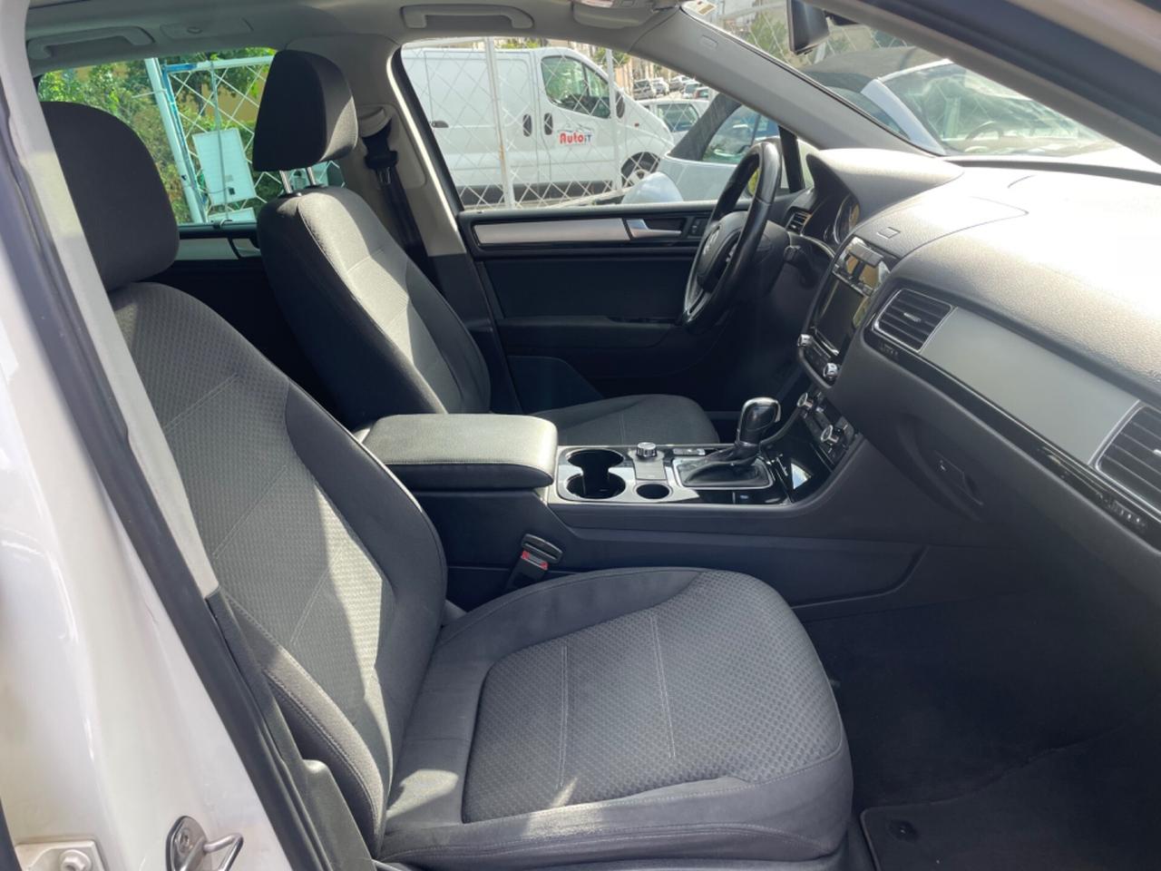 Volkswagen Touareg 3.0 TDi