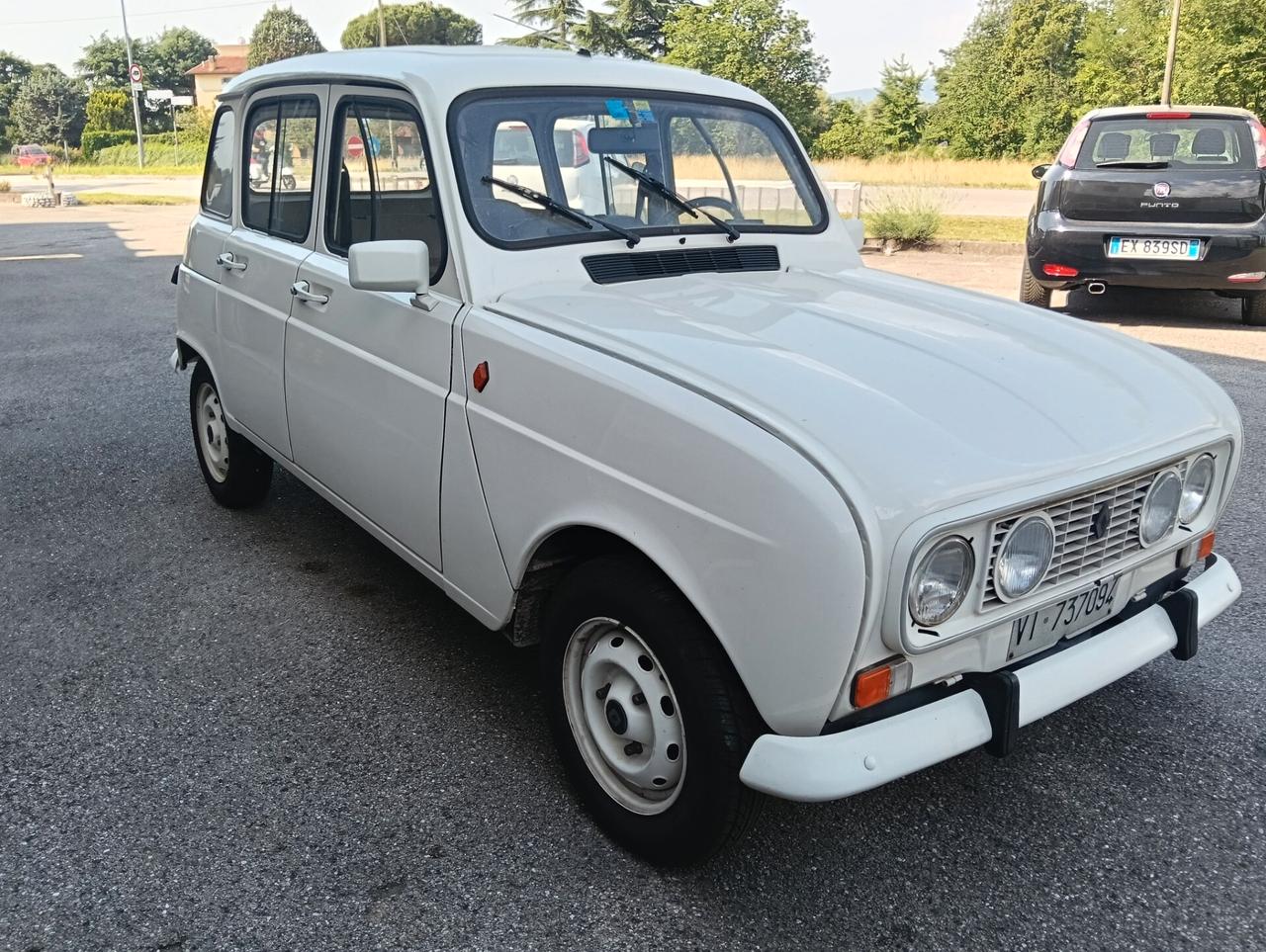 Renault R 4 950