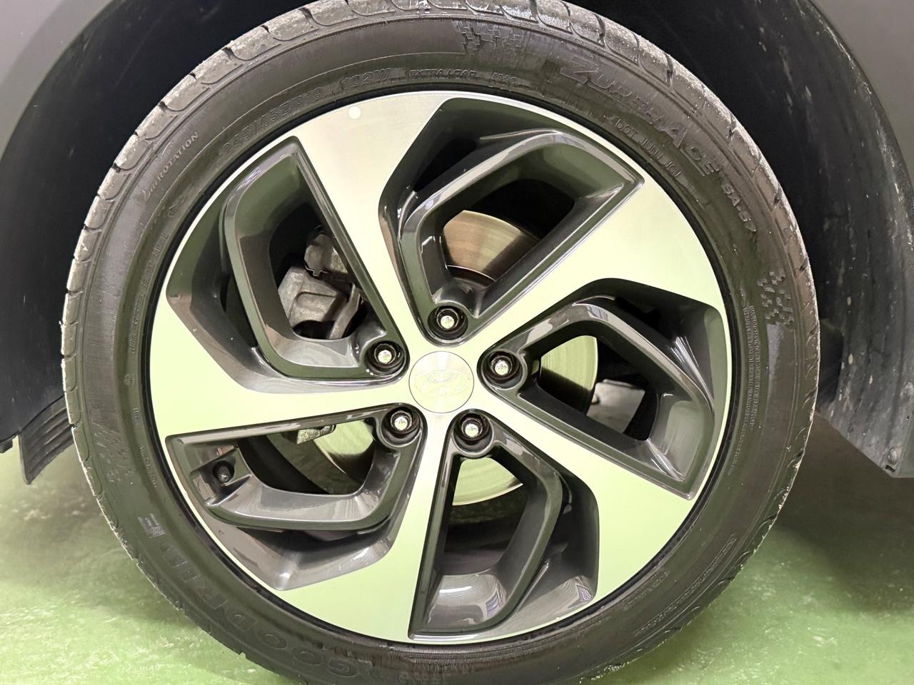 Hyundai Tucson 1.7 FULL OPSIONAL