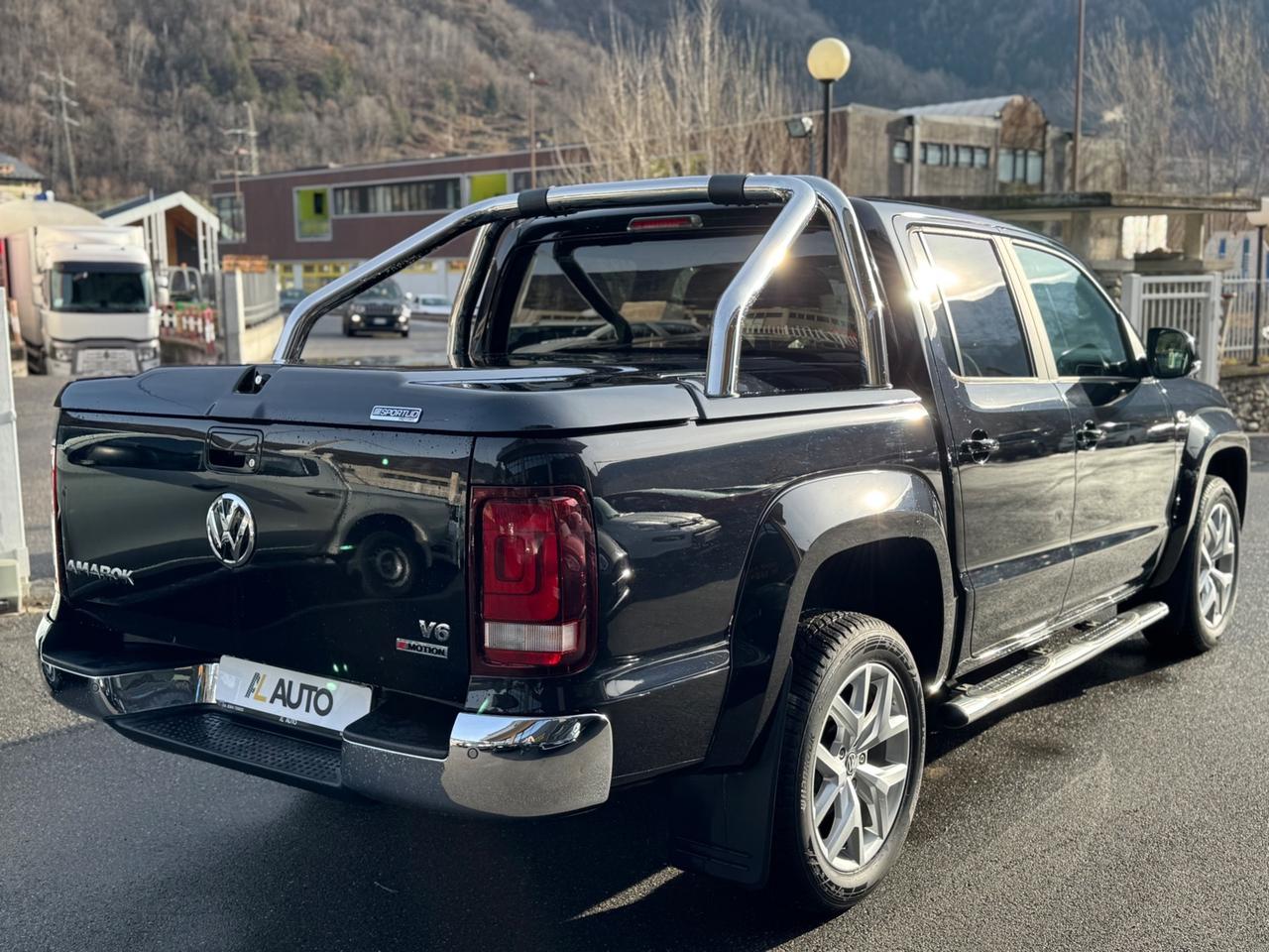 Volkswagen Amarok 3.0 V6 TDI 258CV 4MOT. BMT perm. aut. D.C. Highline