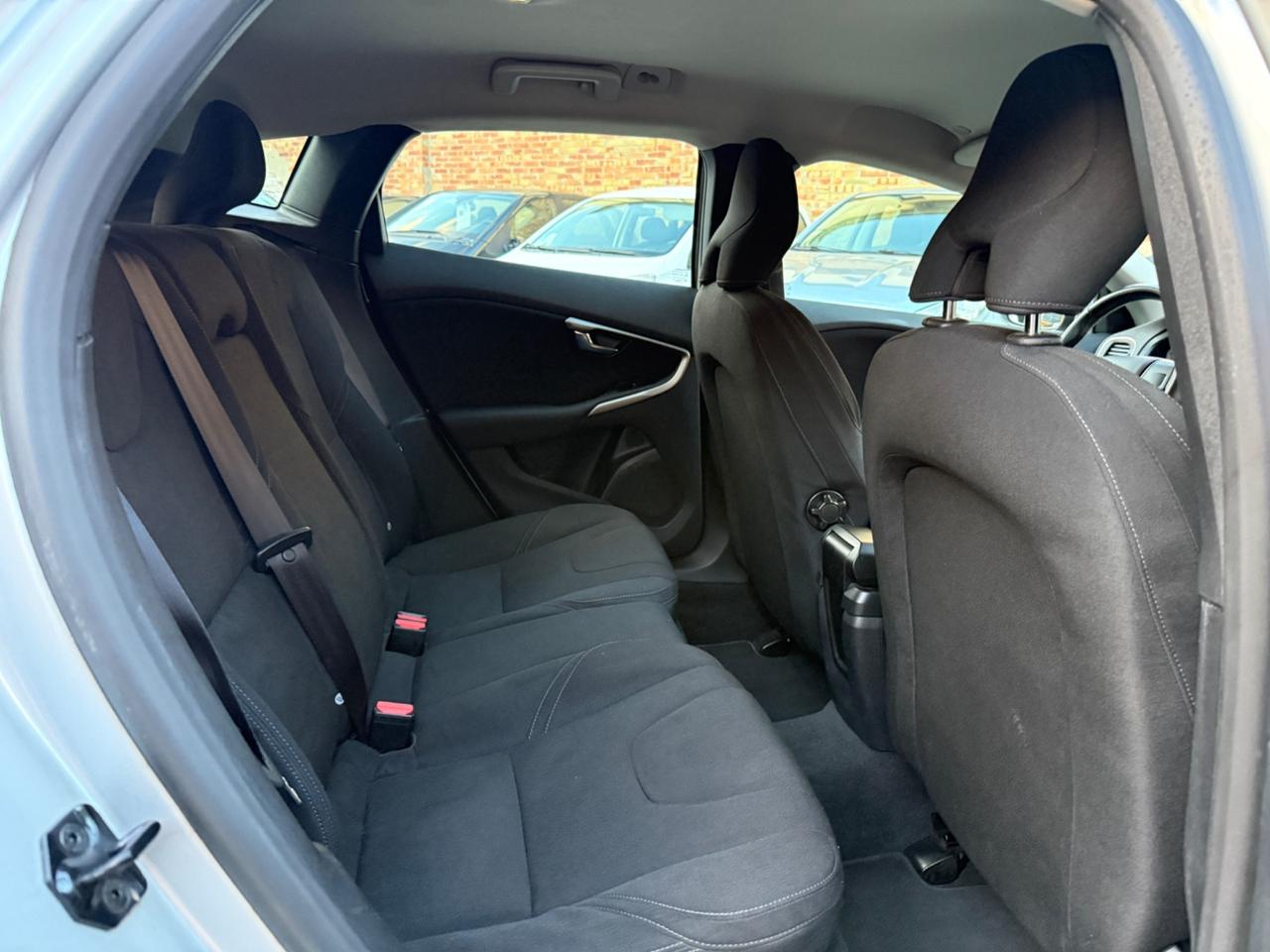 Volvo V40 D2 1.6 Summum