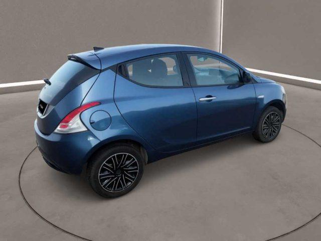 LANCIA Ypsilon 3ª serie - 1.0 FireFly 5 porte S&S Hybrid Go