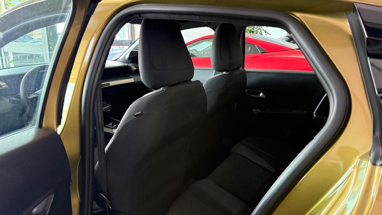 Lancia Ypsilon Hybrid e-DCT