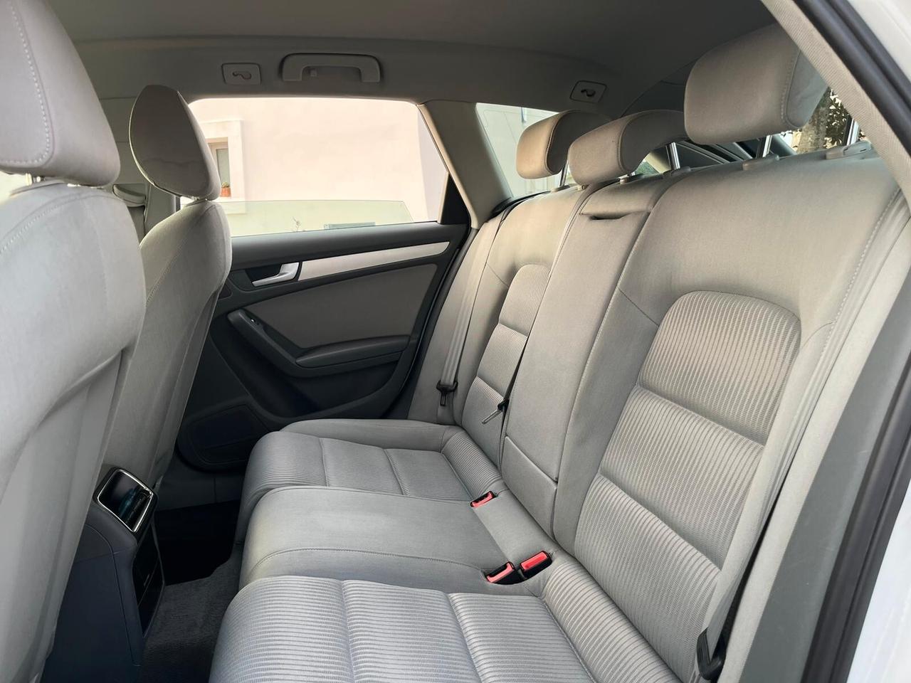 Audi A4 Avant 2.0 TDI - PERFETTA - 2012