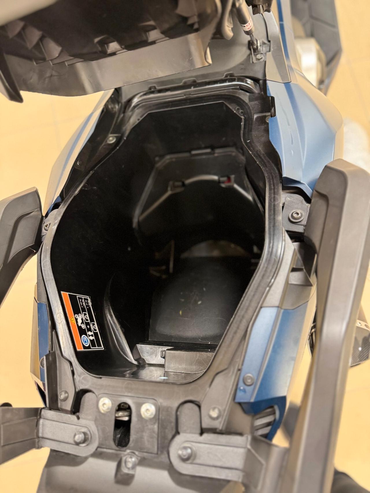 Honda Forza 750 Scarico Akrapovic permute auto moto rolex