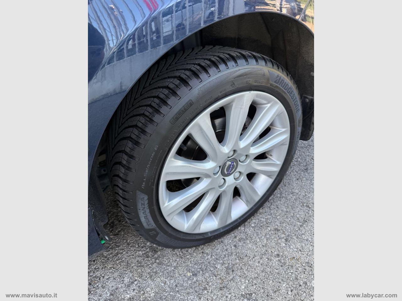 VOLVO V40 D2 1.6 Momentum
