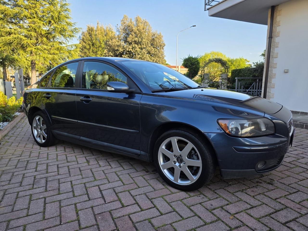 Volvo S40 2.0 D cat Summum