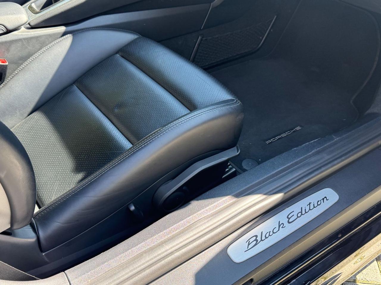 Porsche Cayman Black Edition 2.7 CHRONO #9971