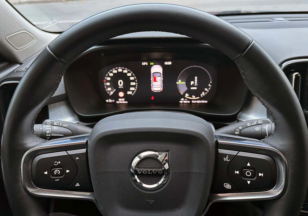 Volvo XC40 T5 Twin Engine Geartronic Hybrid Plug in R-design Tetto Apribile