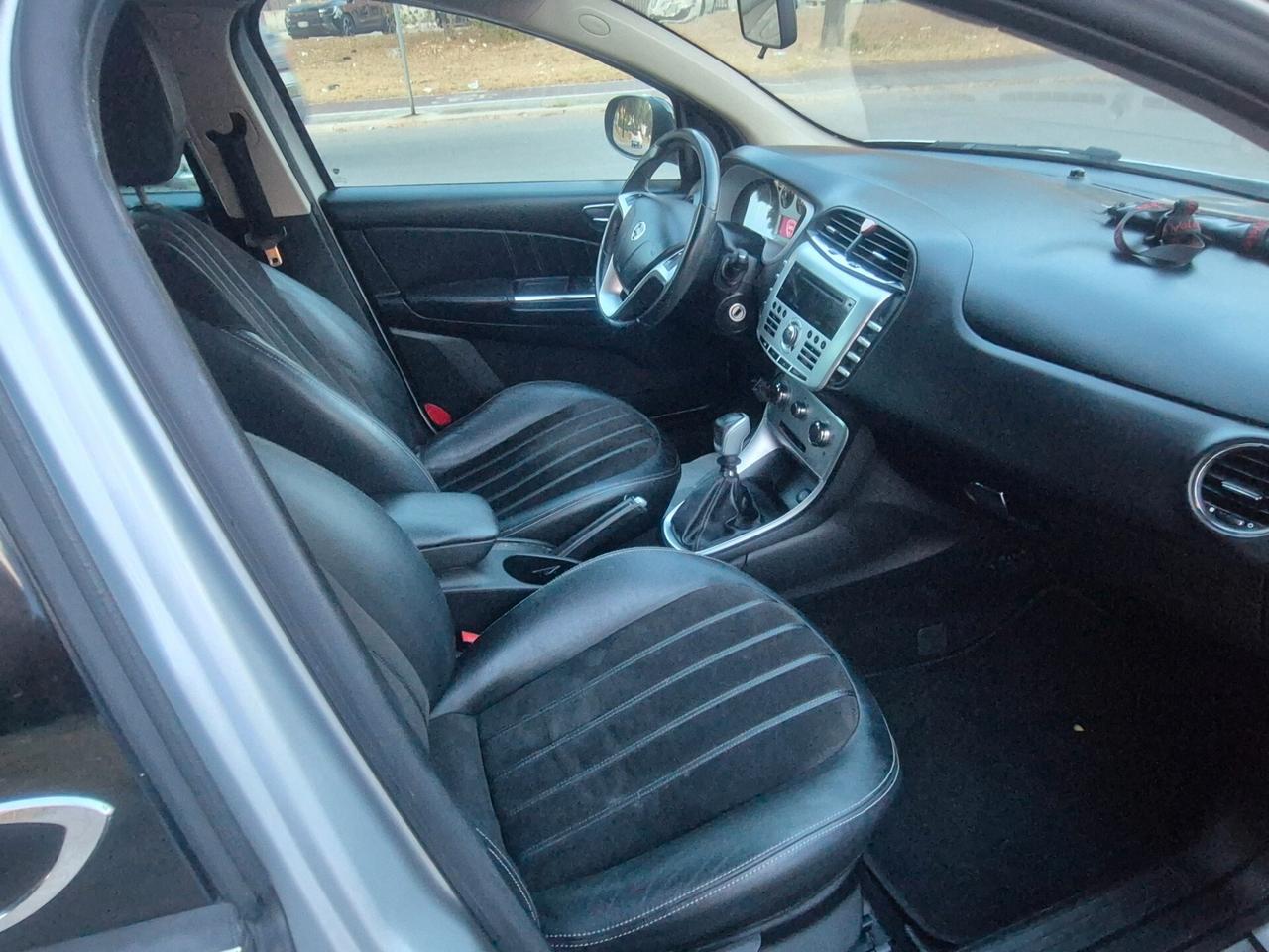Lancia Delta 1.6 MJT gold anno 2011