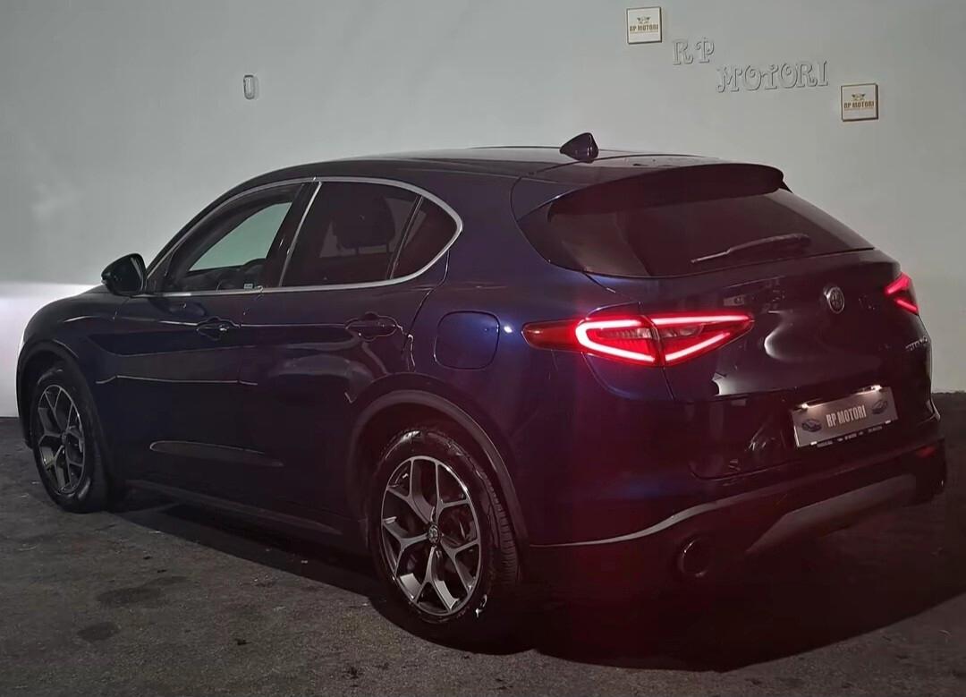 Alfa Romeo Stelvio 2.2 Turbodiesel 190 CV AT8 Q4 Sprint