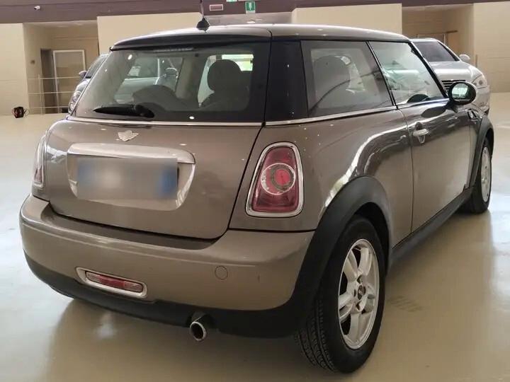 Mini 1.6 16V One (55kW)