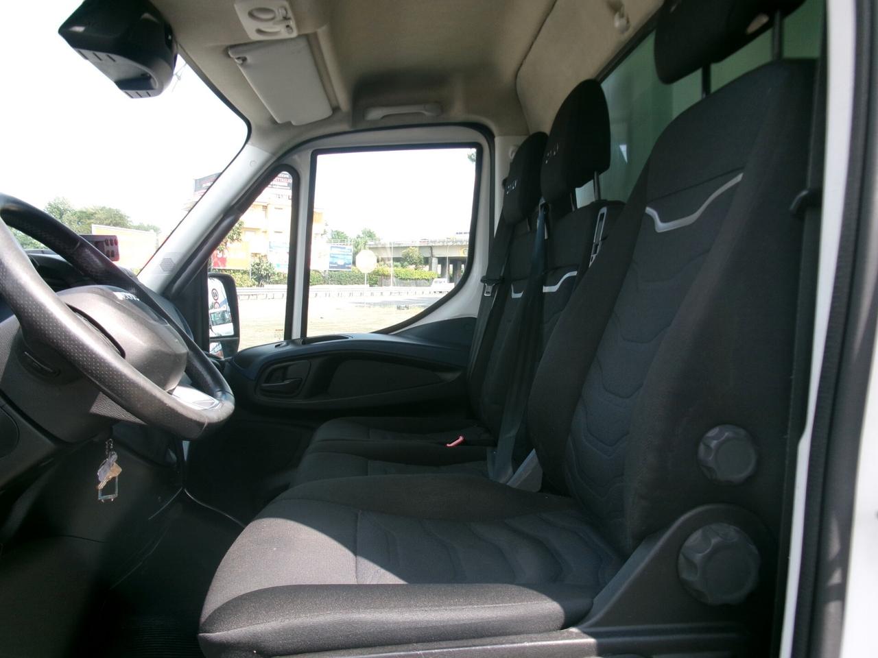 Iveco Daily 35C16 3000 160CV E6D FRIGO+PEDANA CARICATRICE ATP FRCX -20° 06/2029 7 PEDANE