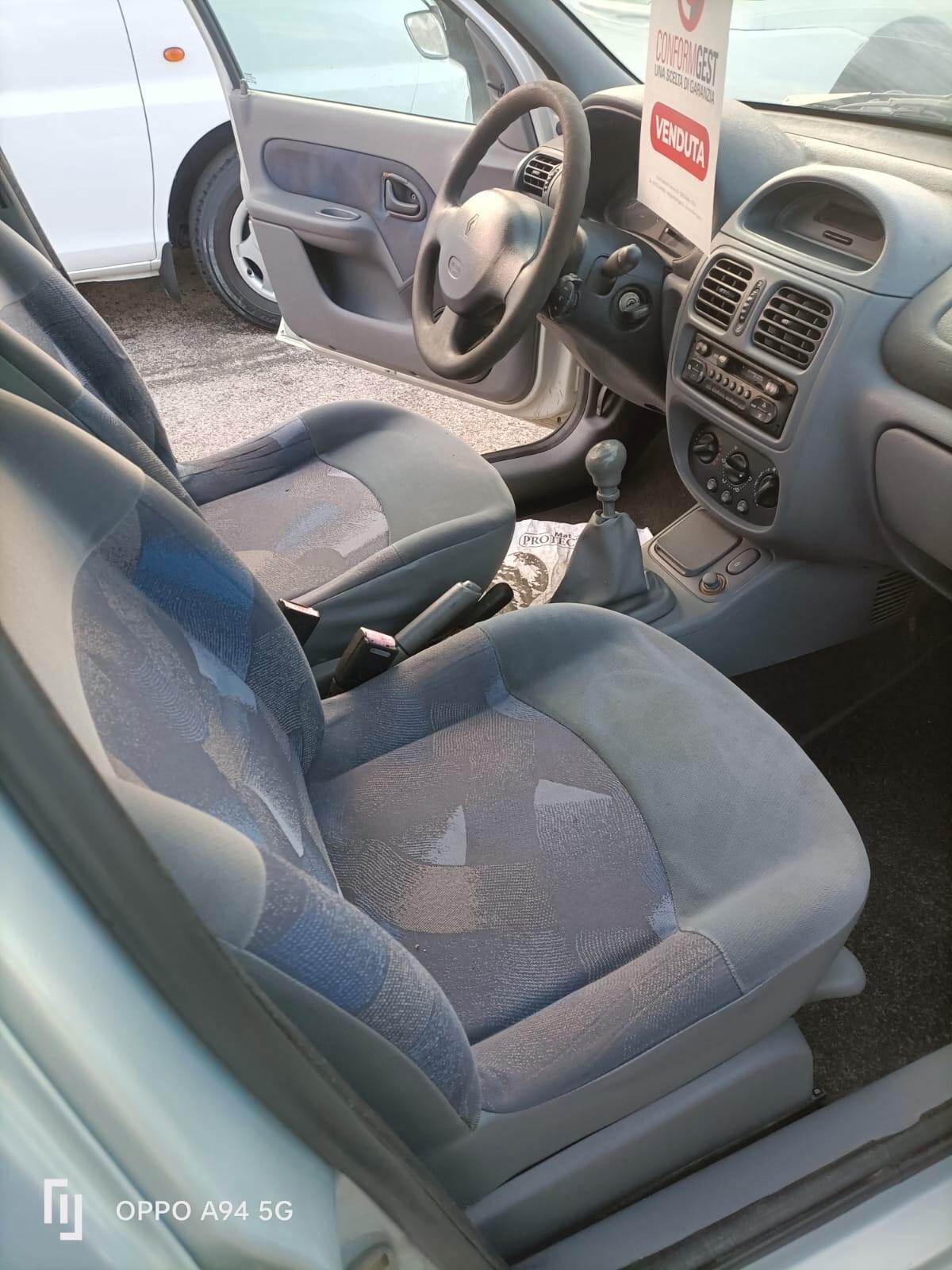 Renault Clio 1.2 cat 5 porte RT