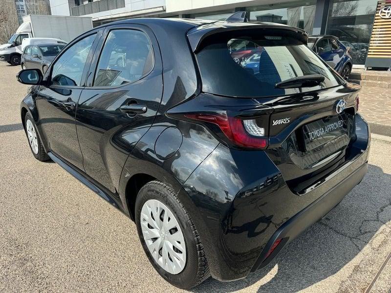 Toyota Yaris Hybrid Active MY22