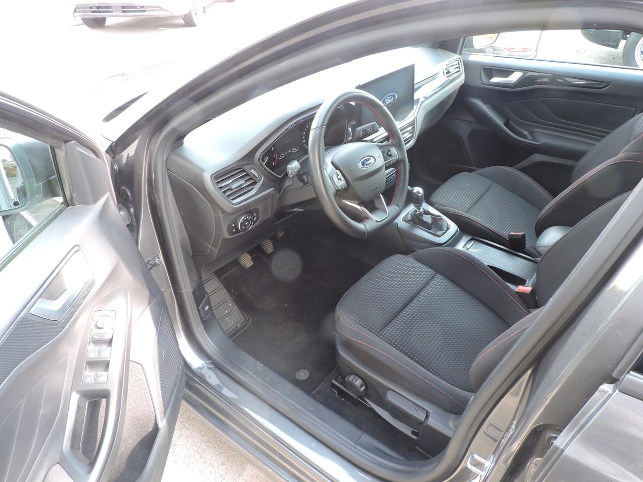 Ford Focus 1.0 EcoBoost Hybrid 125 CV 5p. ST-Line