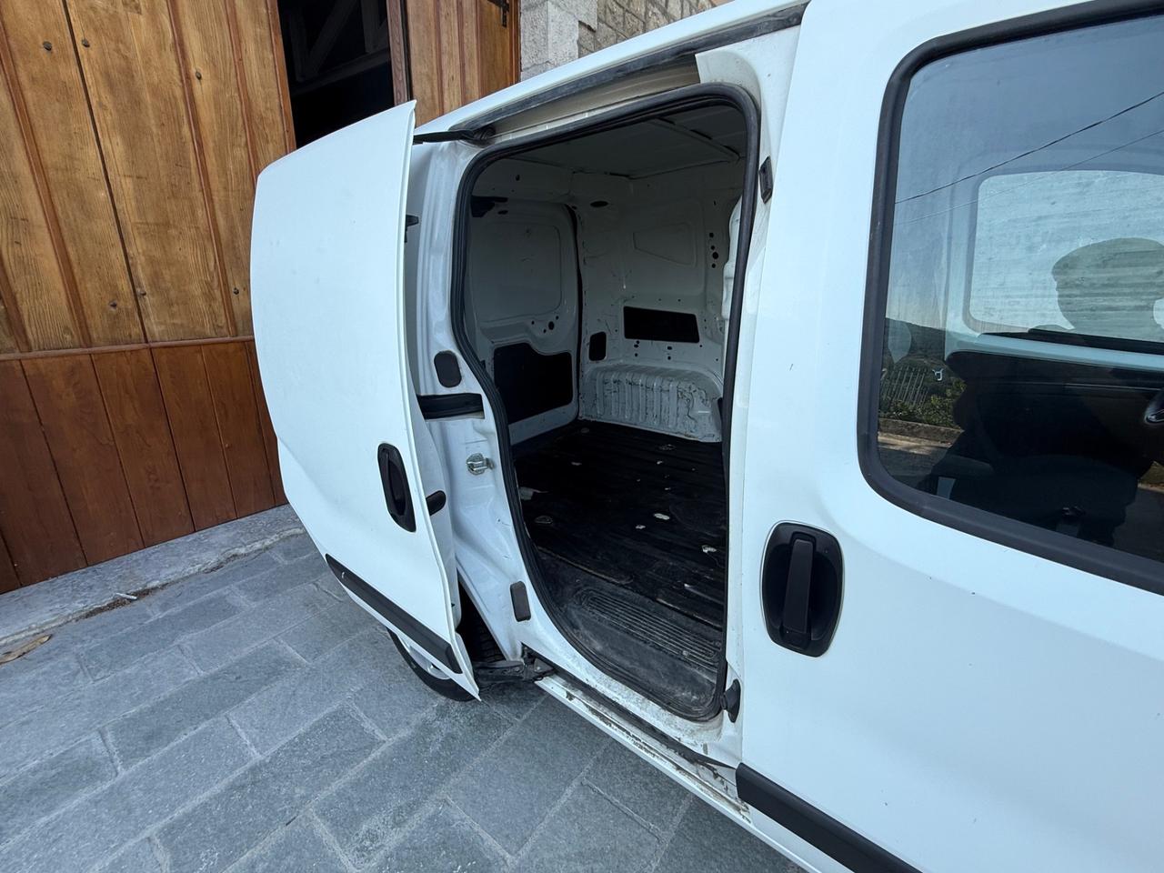 Fiat Fiorino 1.3 MJT 95CV Cargo Adventure