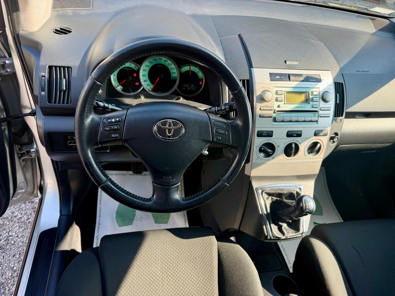 Toyota Corolla Verso 1.8 Ok NEOPATENTATI