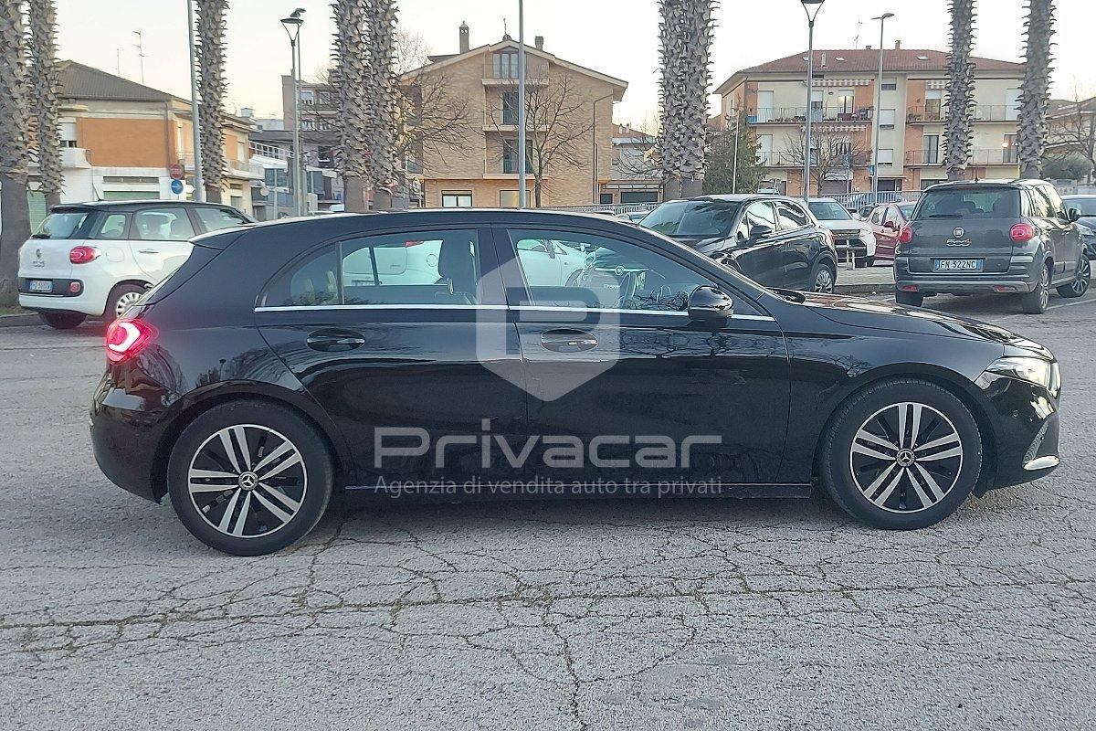 MERCEDES A 180 d Automatic Business