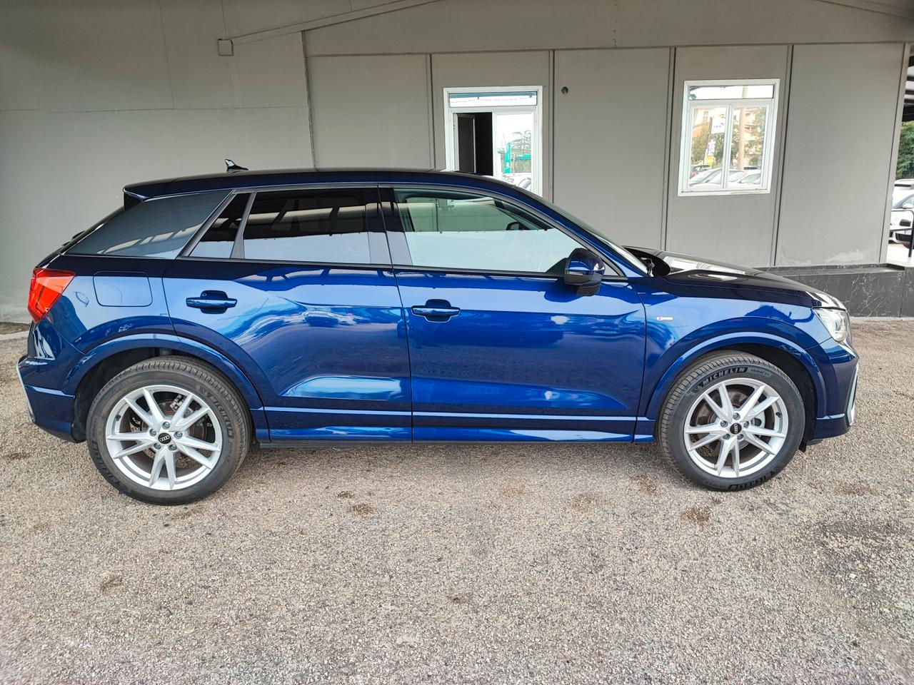Audi Q2 35 TDI quattro S tronic line Edition