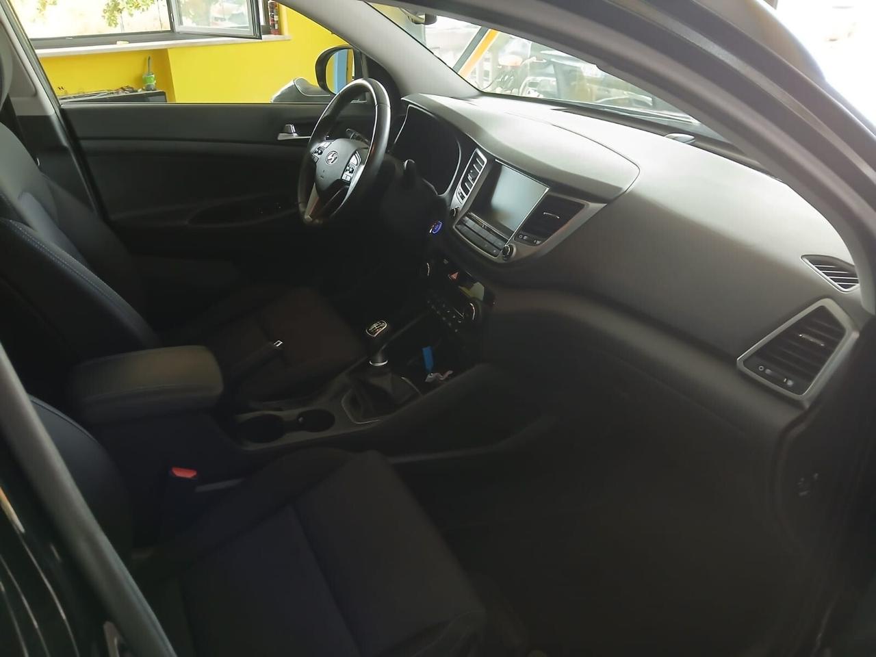 Hyundai Tucson 1.7 CRDi XPossible accetto permute e finanziamenti