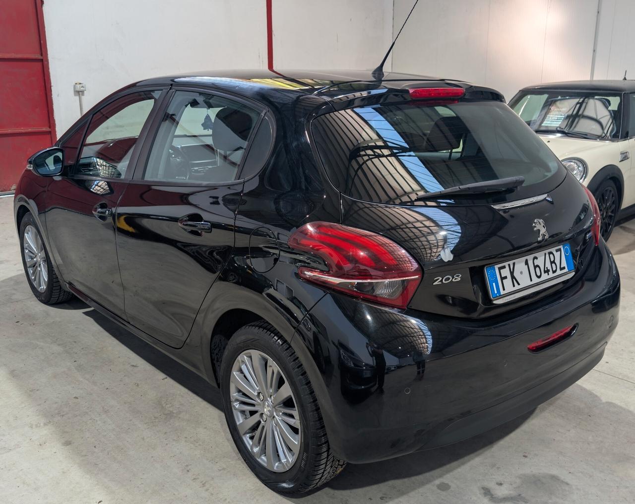 Peugeot 208 PureTech 82 5p. GPL Active