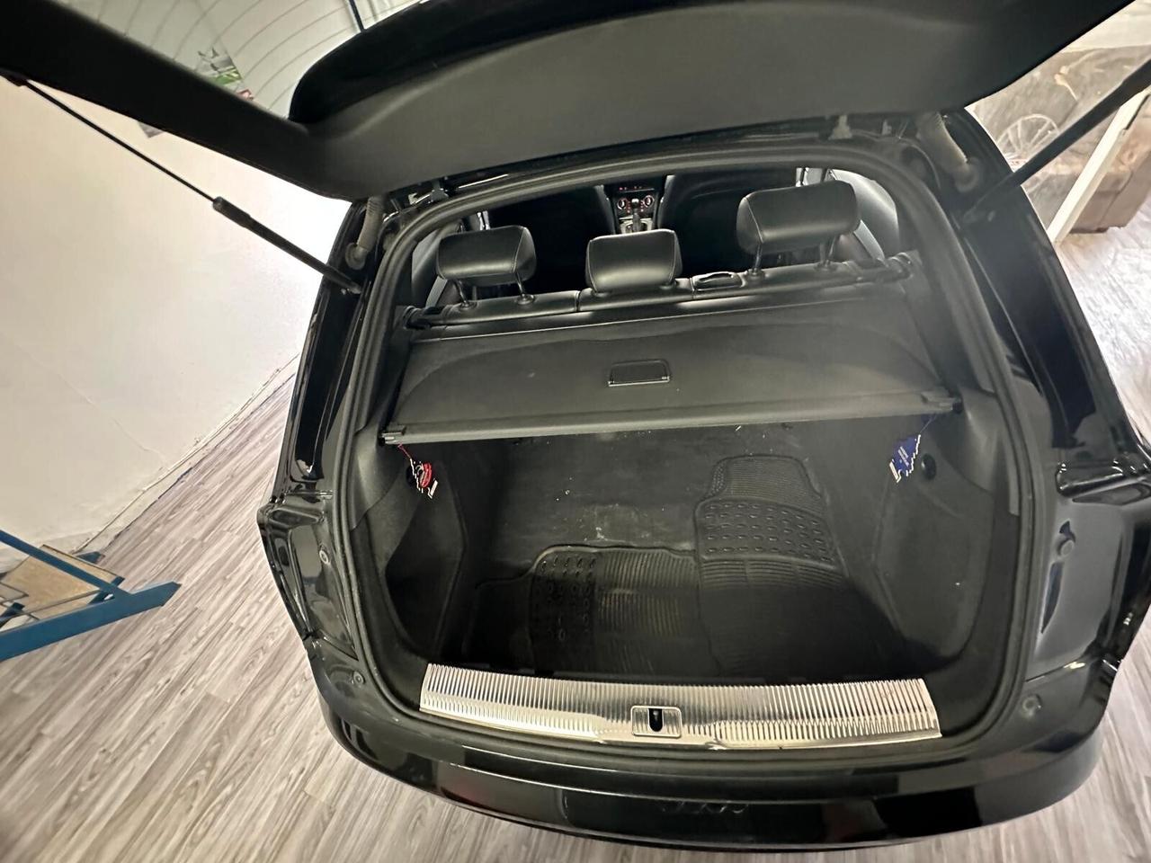 Audi Q3 2.0 TDI 150 CV S tronic line Edition